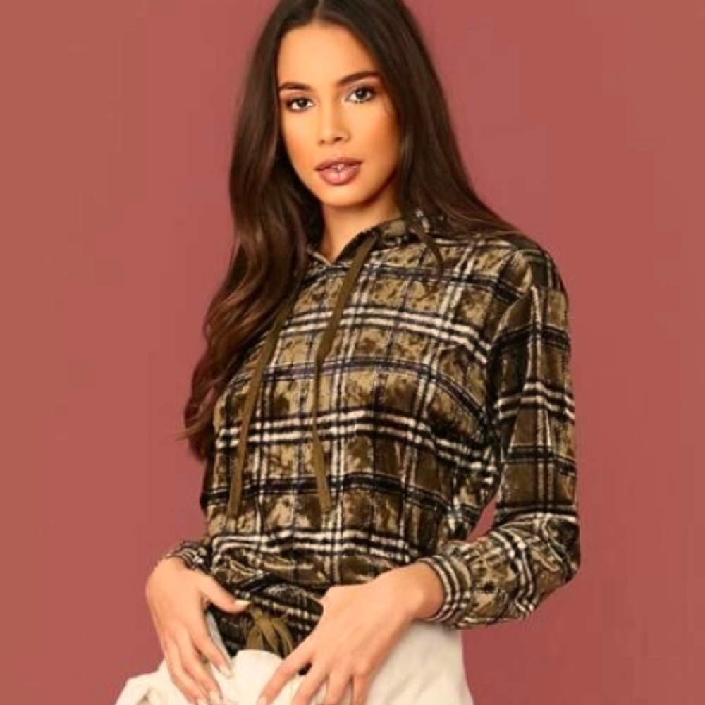 SHEIN Plaid Velvet Drawstring Hoodie